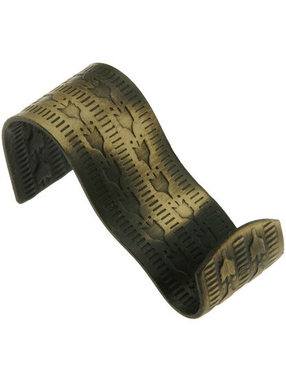 Ivy Pattern Ribbon Style Picture Rail Hook in Antique Brass.